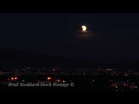 NM131 Lunar Eclipse Albuquerque Time-lapse 30p