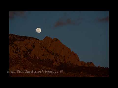 NM139 Full Moon Over Sandia Mountain Timelapse #022818 8k 24p